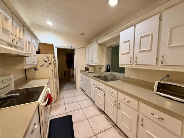 Port Saint Lucie, FL 34953,1114 SW Del Rio BLVD