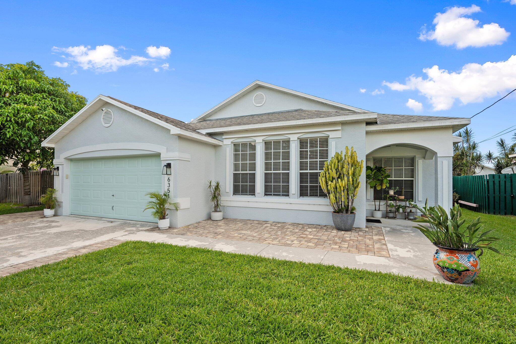 6351 Adams ST, Jupiter, FL 33458