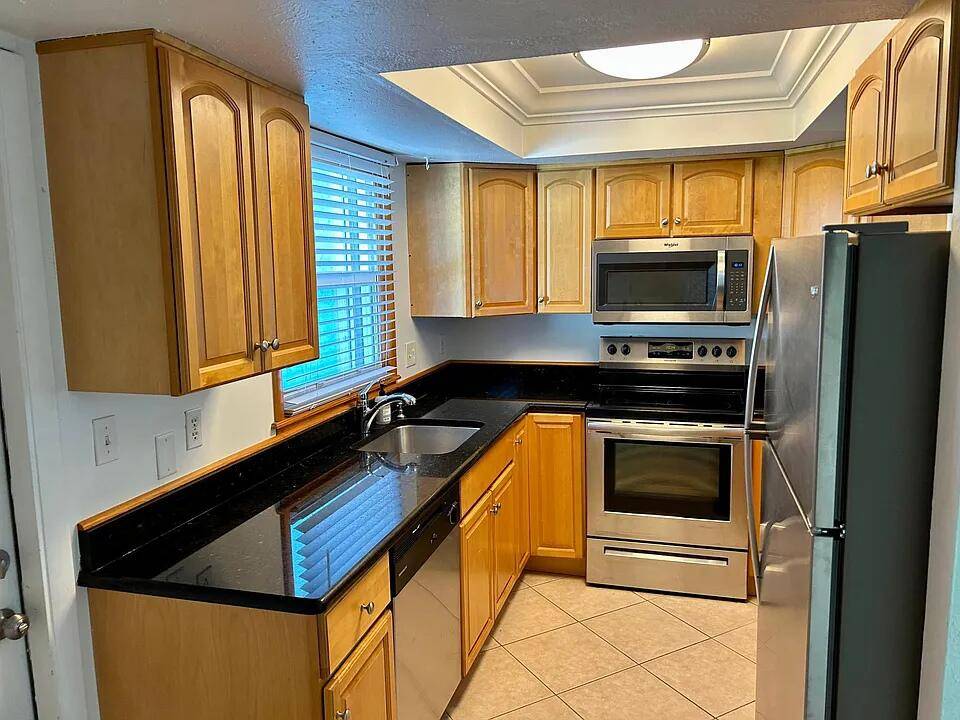 802 Shorewinds DR, Fort Pierce, FL 34949