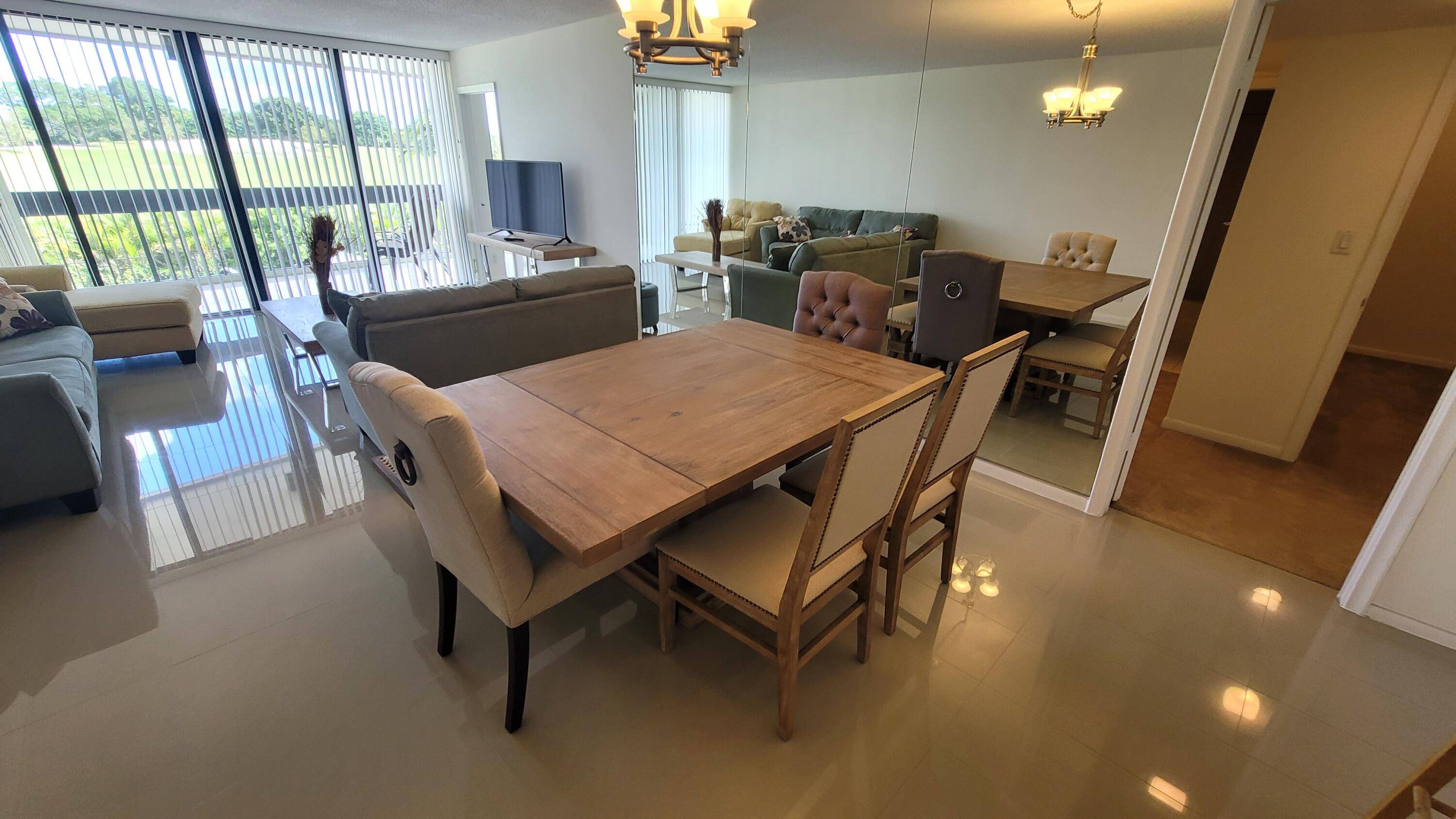 2000 Presidential WAY 203, West Palm Beach, FL 33401