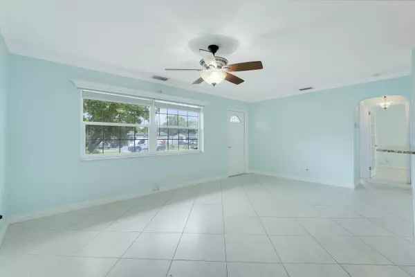 Lake Park, FL 33403,744 W Ilex DR