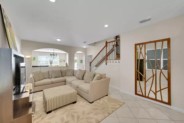 Riviera Beach, FL 33404,1002 Center Stone LN