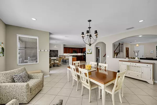 Riviera Beach, FL 33404,1002 Center Stone LN