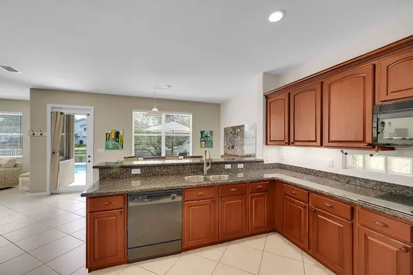 Riviera Beach, FL 33404,1002 Center Stone LN