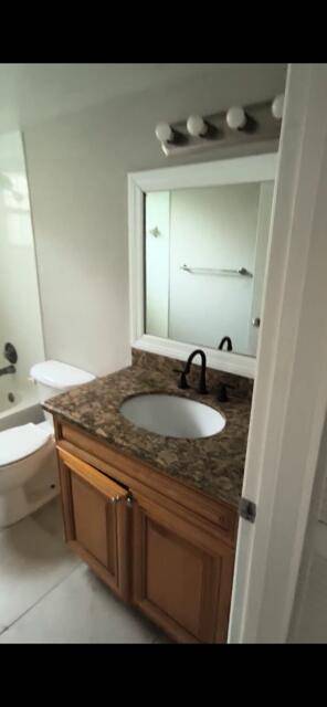 West Palm Beach, FL 33411,1504 Lake Crystal DR B