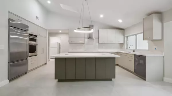 Boca Raton, FL 33431,2839 NW Banyan Boulevard CIR