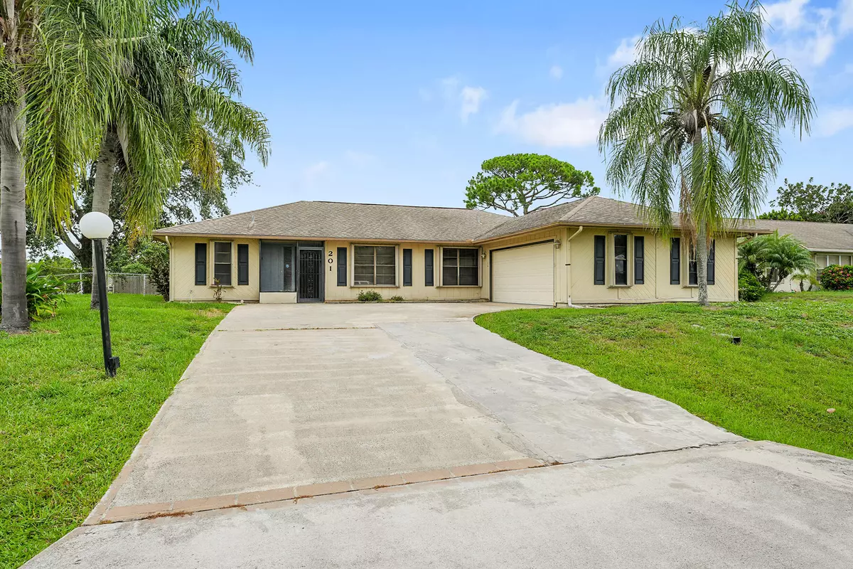 Port Saint Lucie, FL 34983,201 SE Volkerts TER