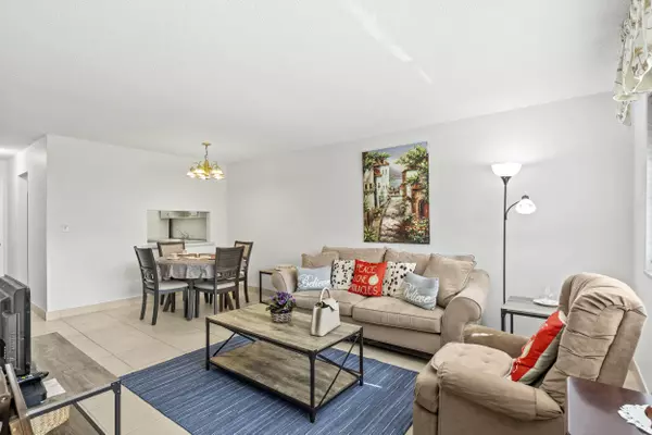 2855 S Garden DR 106, Lake Worth, FL 33461