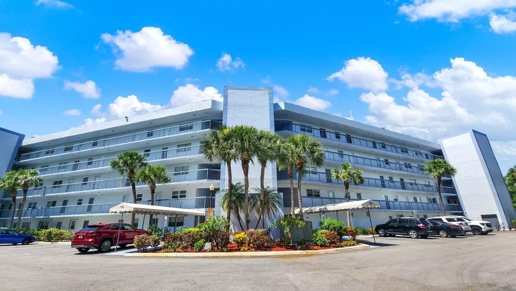 198 NW 67th ST 508, Boca Raton, FL 33487