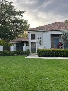 Palm Beach Gardens, FL 33418,579 Prestwick CIR 3