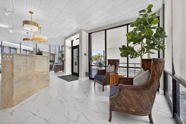 North Palm Beach, FL 33408,336 Golfview RD 905