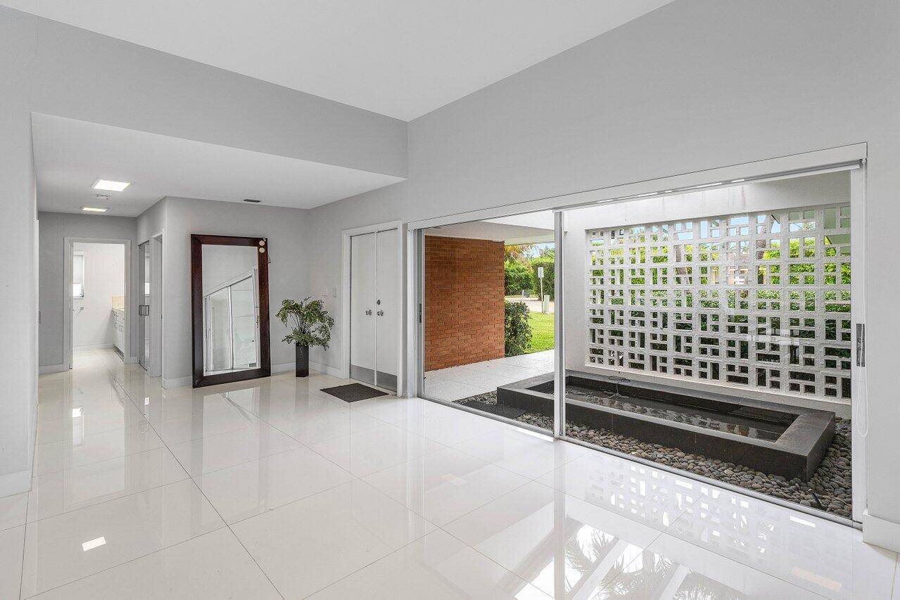 Boca Raton, FL 33432,900 Marble WAY