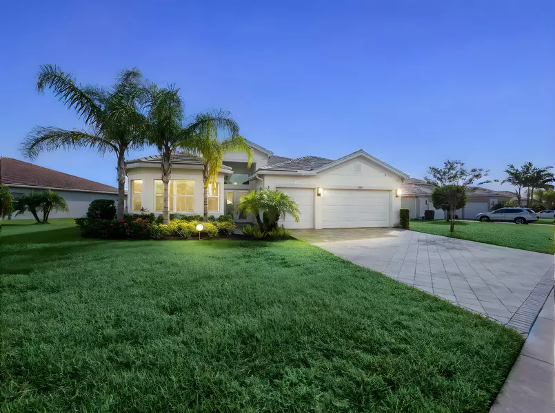 11752 SW Coronado Springs DR, Port Saint Lucie, FL 34987