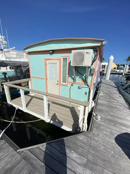 1801 N Roosevelt BLVD Tarpon 15, Key West, FL 33040