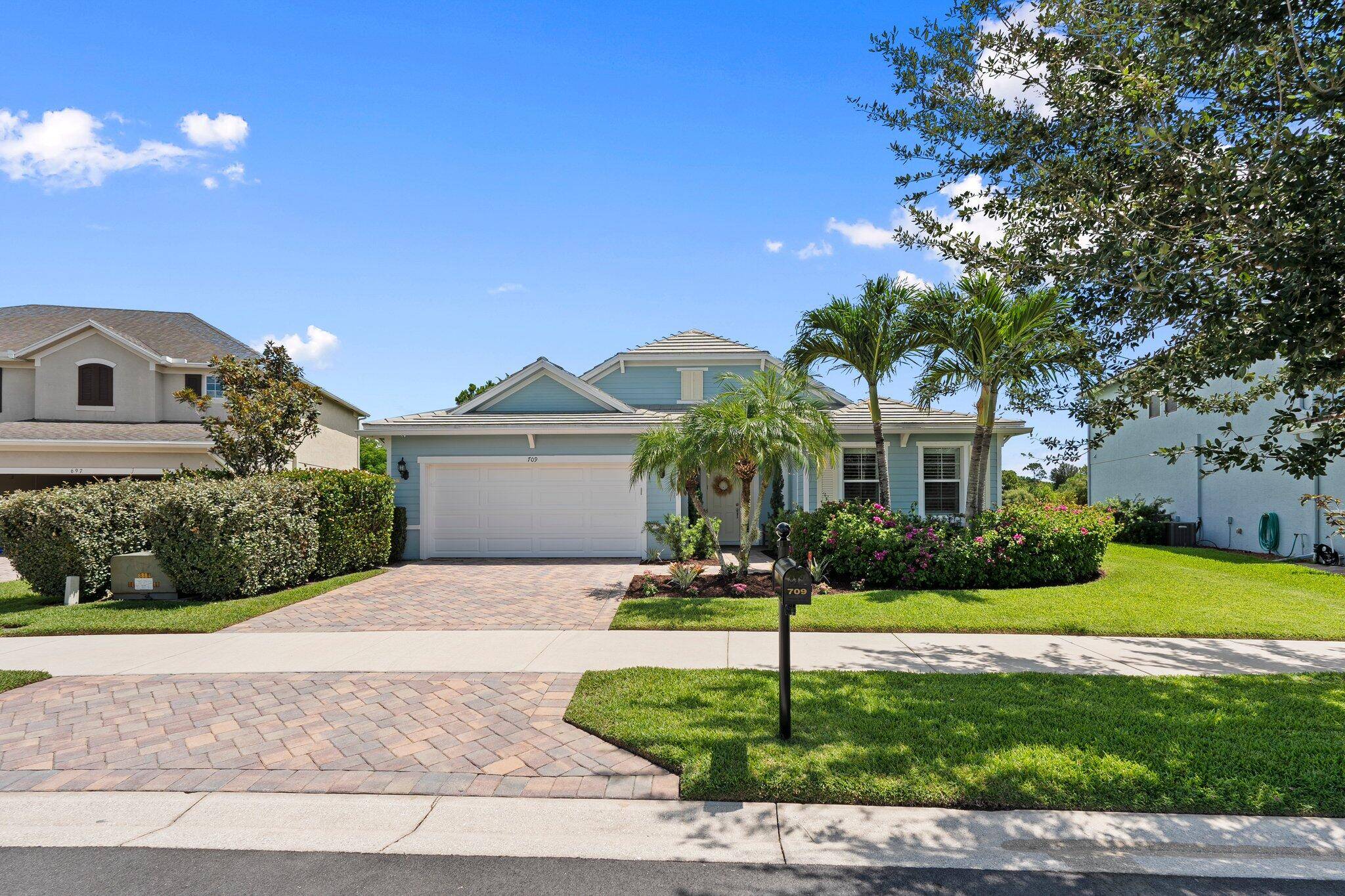 Palm City, FL 34990,709 SW Sun CIR