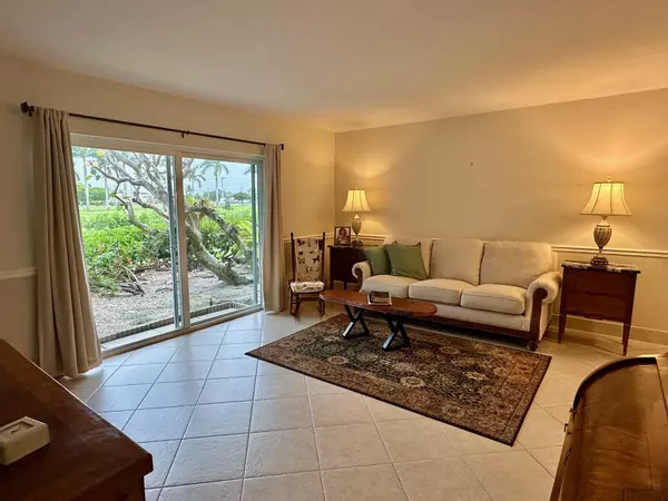 Boynton Beach, FL 33435,310 N North BLVD 1c