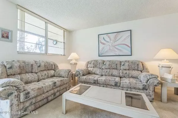 Davie, FL 33328,3300 W Rolling Hills CIR 203