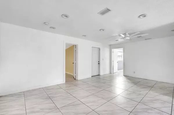 Palm Beach Gardens, FL 33410,4389 Bellewood ST