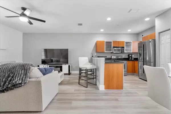 Fort Lauderdale, FL 33315,2536 SW 14th AVE 1102