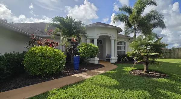 Port Saint Lucie, FL 34953,602 SW Pueblo TER