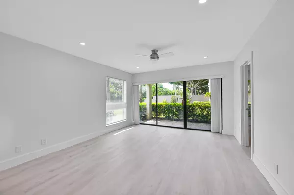 Boca Raton, FL 33487,159 NW 70th 401 ST 401
