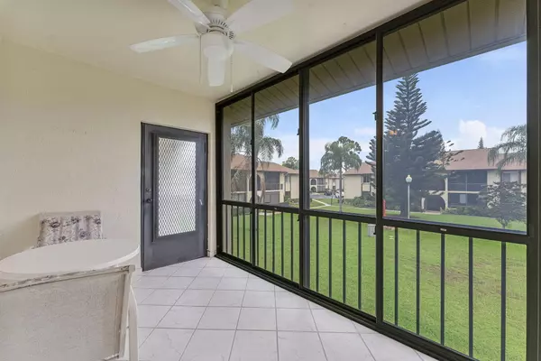 Greenacres, FL 33463,301 Knotty Pine CIR C-2