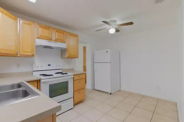 Stuart, FL 34997,4943 SE Flounder AVE 4943