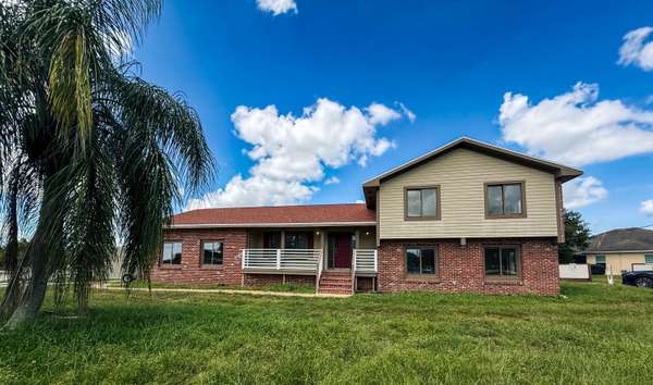2350 SE Floresta DR, Port Saint Lucie, FL 34984