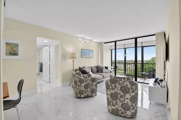 6895 Willow Wood DR 1076, Boca Raton, FL 33434