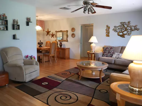 Tamarac, FL 33321,7421 NW 72 AVE