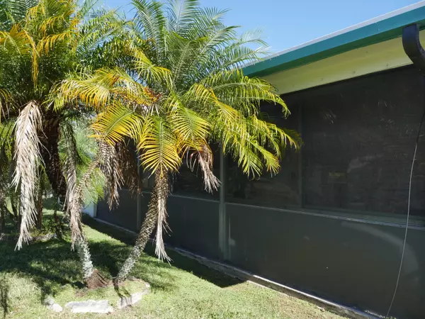 Tamarac, FL 33321,7421 NW 72 AVE