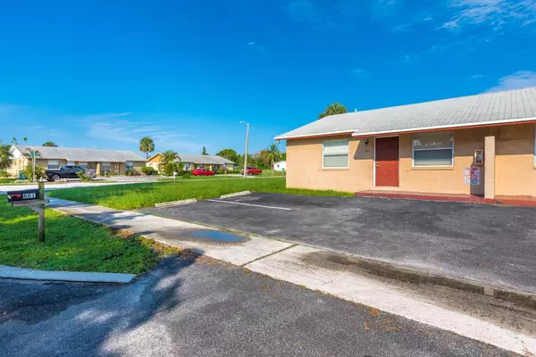 803 NE 3rd Street, Boynton Beach, FL 33435
