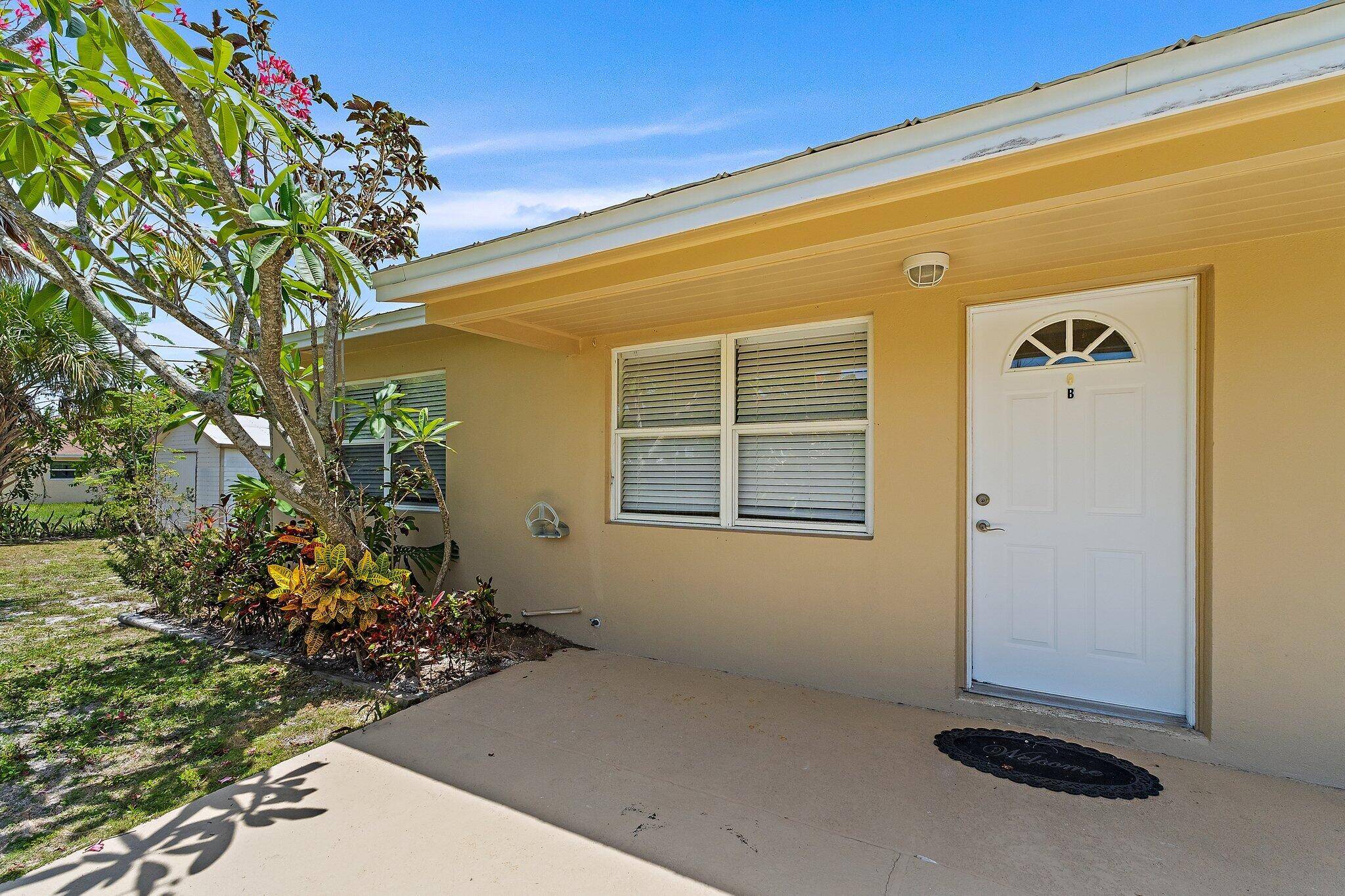 19147 SE Hillcrest DR B, Jupiter, FL 33469