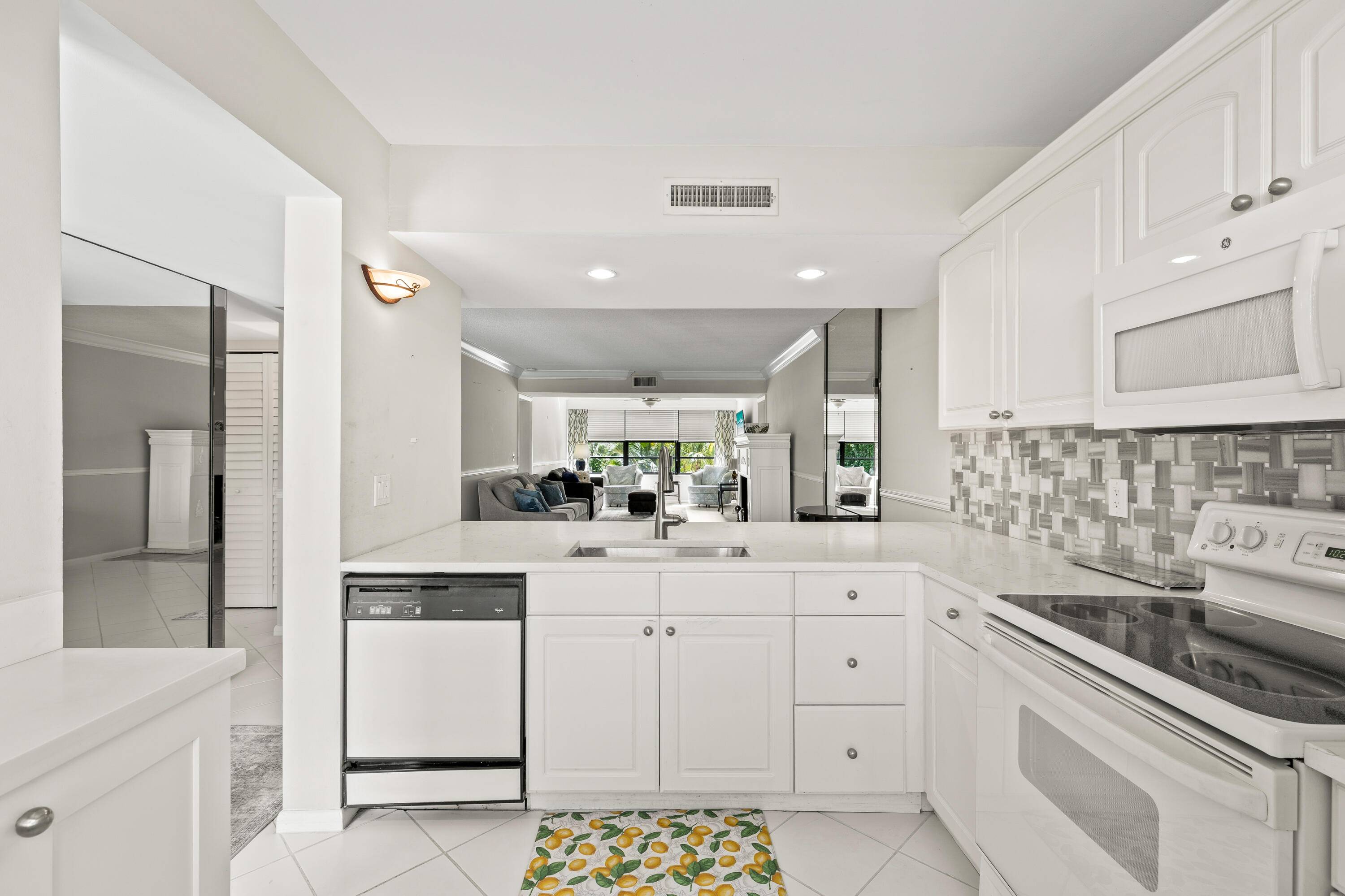 Boca Raton, FL 33433,6073 Balboa Circle