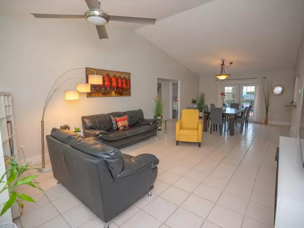 Lake Worth, FL 33467,7771 N Blairwood CIR