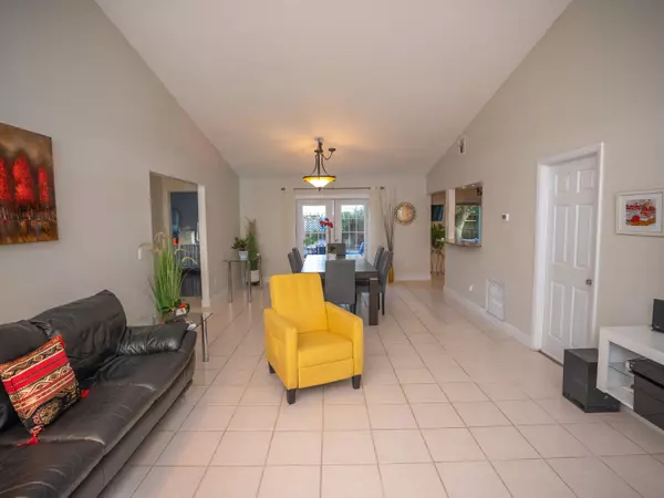 Lake Worth, FL 33467,7771 N Blairwood CIR