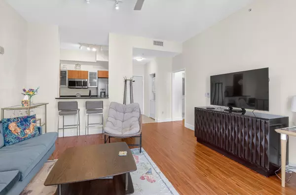 Boca Raton, FL 33432,233 S Federal HWY Uph04