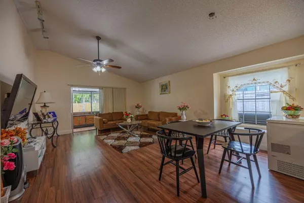 West Palm Beach, FL 33415,5722 Dewberry WAY