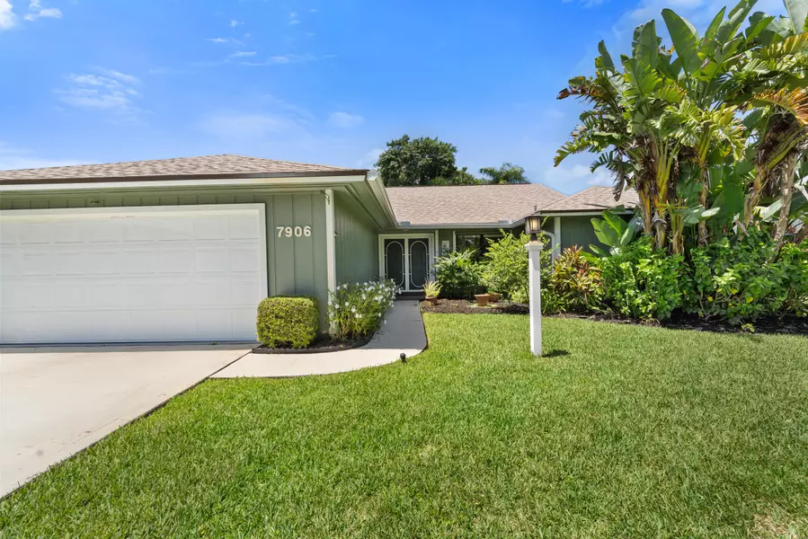 7906 SE Trenton AVE, Hobe Sound, FL 33455