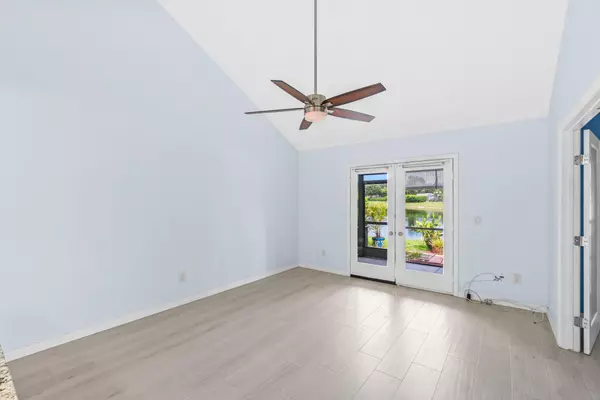 Boca Raton, FL 33498,18553 Woodstream DR