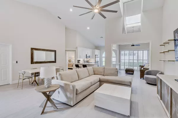 Palm Beach Gardens, FL 33418,802 Sabal Palm LN