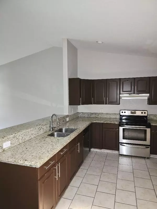 1406 White Pine DR, Wellington, FL 33414