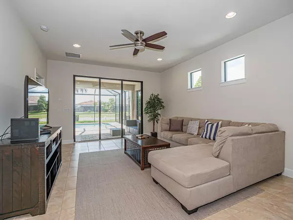 Vero Beach, FL 32967,5163 Longhorn DR