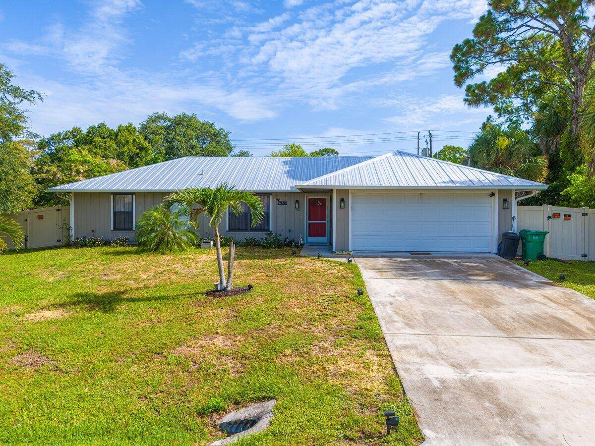 6702 Penny LN, Fort Pierce, FL 34951