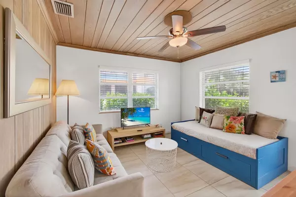 Delray Beach, FL 33483,30 Andrews AVE 20-B
