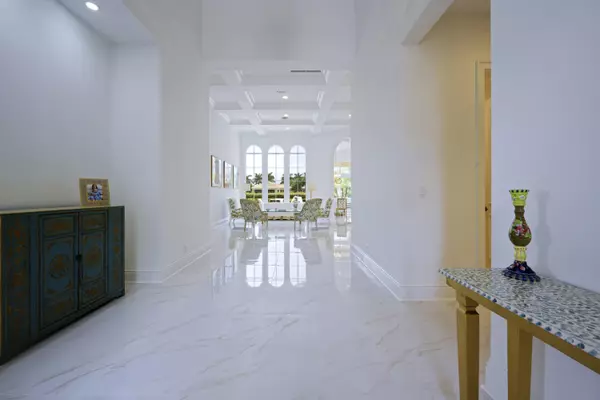 Palm Beach Gardens, FL 33418,118 Monte Carlo DR