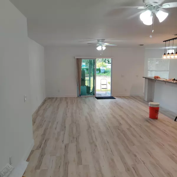Fort Pierce, FL 34947,2205 S 33rd S ST
