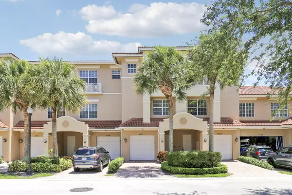 Palm Beach Gardens, FL 33418,4581 S Artesa WAY