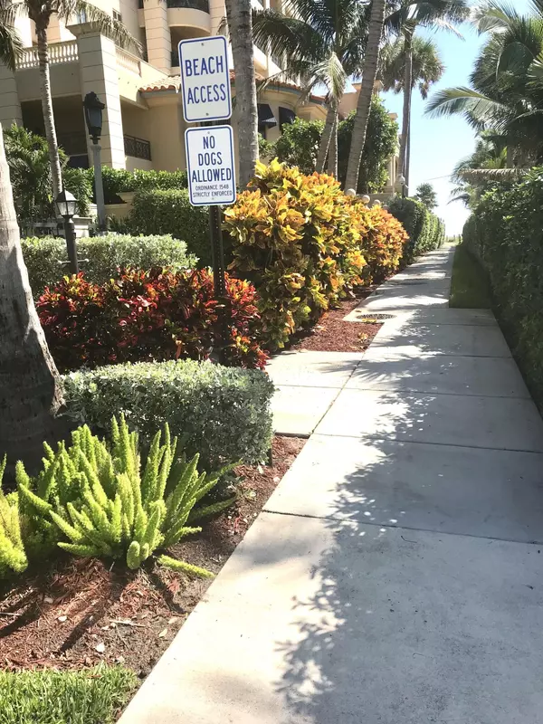 Boca Raton, FL 33432,930 Osceola DR 8