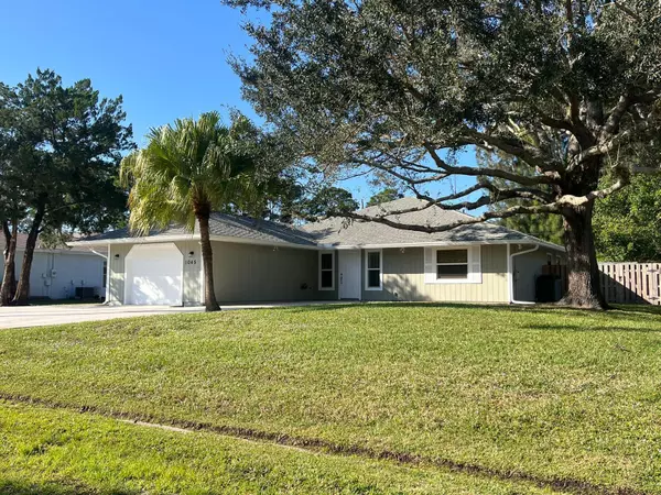 Port Saint Lucie, FL 34953,1045 SW Bay State RD